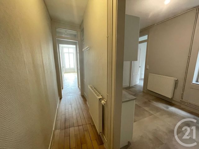 Appartement F3 &agrave; louer - 3 pi&egrave;ces - 68 m2 - Besancon - 25 - FRANCHE-COMTE