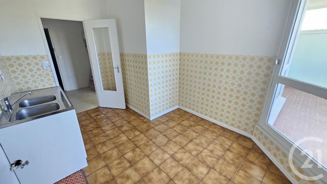 Appartement F2 &agrave; louer - 2 pi&egrave;ces - 60,07 m2 - Besancon - 25 - FRANCHE-COMTE