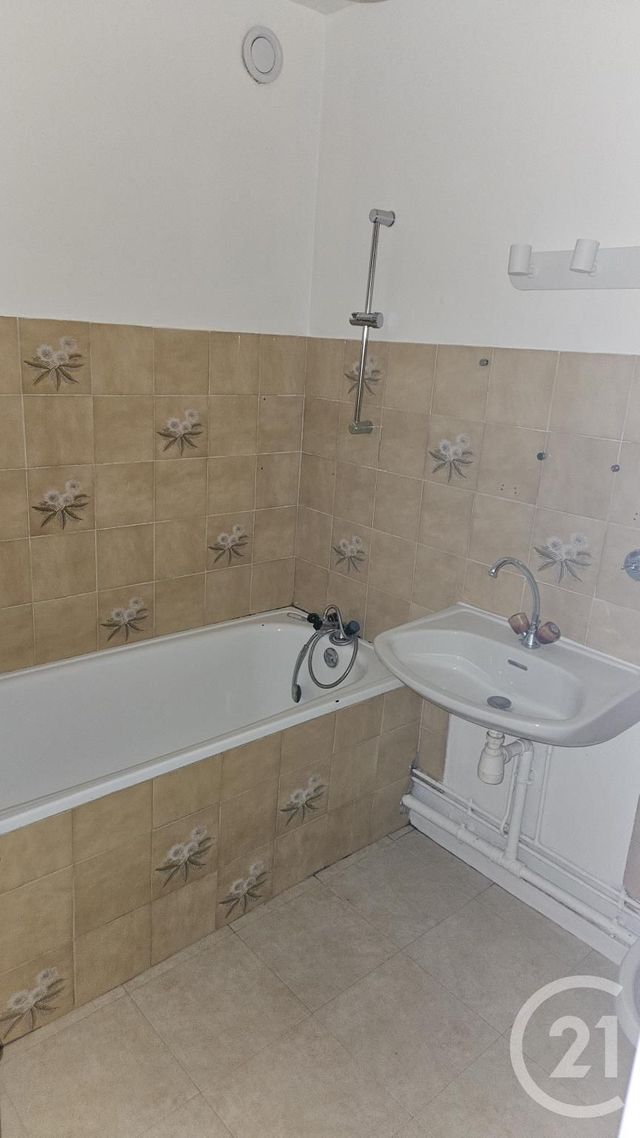 Appartement F2 &agrave; louer - 2 pi&egrave;ces - 60,07 m2 - Besancon - 25 - FRANCHE-COMTE
