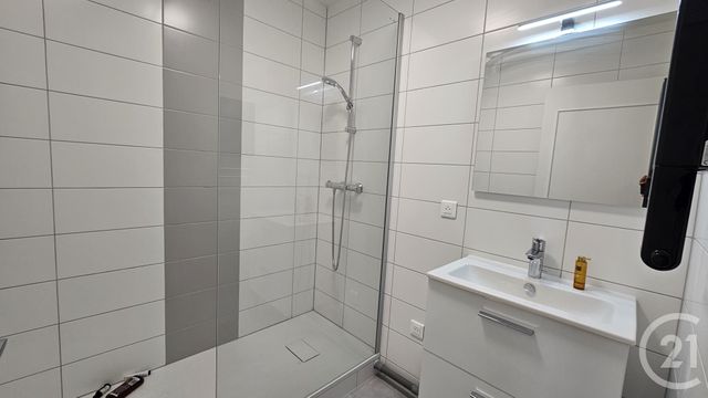 Appartement F1 &agrave; louer - 1 pi&egrave;ce - 27,66 m2 - Besancon - 25 - FRANCHE-COMTE