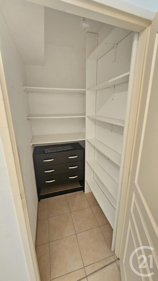 Appartement F3 &agrave; louer - 3 pi&egrave;ces - 69 m2 - Besancon - 25 - FRANCHE-COMTE