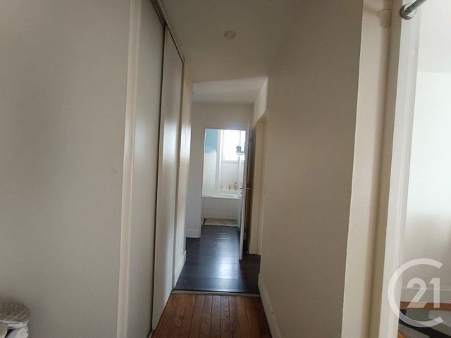 Appartement T3 &agrave; louer - 3 pi&egrave;ces - 65,80 m2 - Besancon - 25 - FRANCHE-COMTE