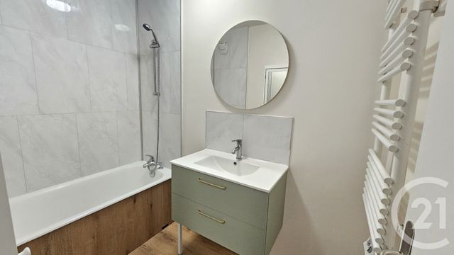 Appartement F3 &agrave; louer - 3 pi&egrave;ces - 73,50 m2 - Besancon - 25 - FRANCHE-COMTE