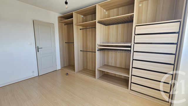 Appartement F3 &agrave; louer - 3 pi&egrave;ces - 73,50 m2 - Besancon - 25 - FRANCHE-COMTE