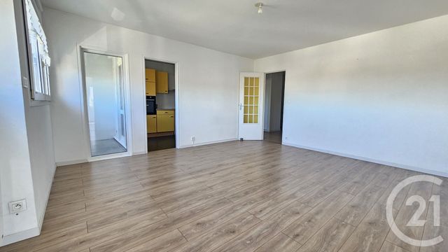 Appartement F3 &agrave; louer - 3 pi&egrave;ces - 73,50 m2 - Besancon - 25 - FRANCHE-COMTE