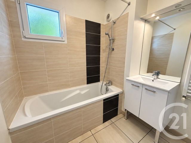 Appartement T3 &agrave; vendre - 3 pi&egrave;ces - 64,09 m2 - Besancon - 25 - FRANCHE-COMTE