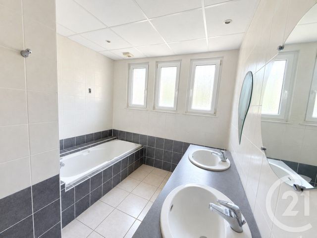 Maison &agrave; louer - 5 pi&egrave;ces - 110 m2 - Echenoz La Meline - 70 - FRANCHE-COMTE