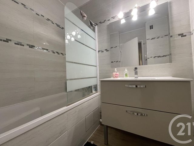 Appartement Chambre à louer - 1 pièce - 10,30 m2 - Evry - 91 - ILE-DE-FRANCE