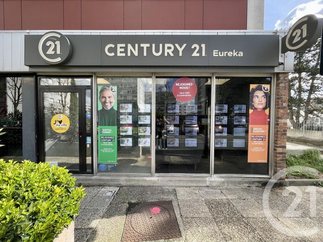 Appartement F3 à vendre - 3 pièces - 63,60 m2 - Evry - 91 - ILE-DE-FRANCE