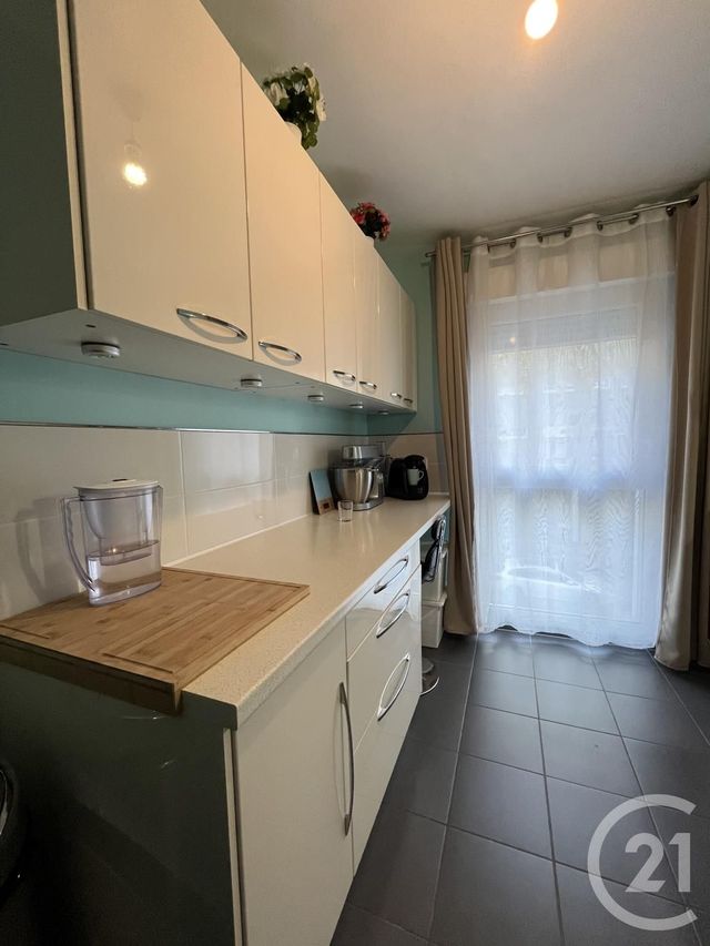 Appartement F3 à vendre - 3 pièces - 63,60 m2 - Evry - 91 - ILE-DE-FRANCE