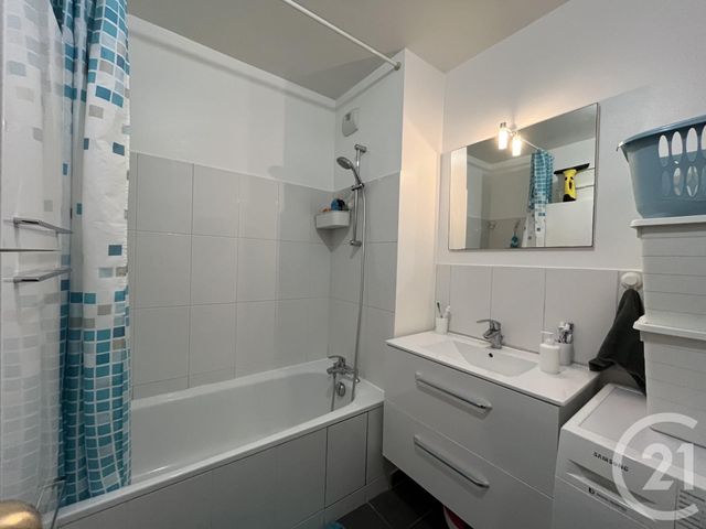 Appartement F3 à vendre - 3 pièces - 63,60 m2 - Evry - 91 - ILE-DE-FRANCE