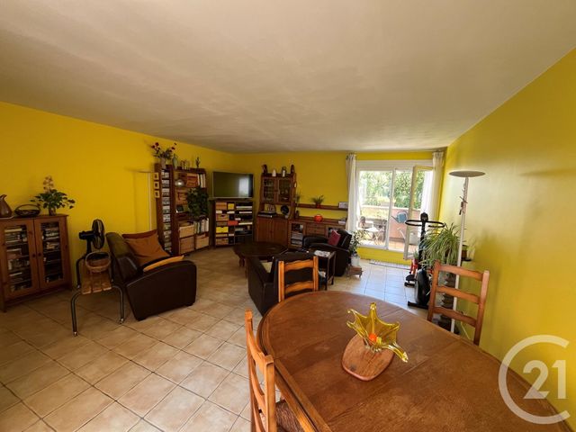 Appartement F4 à vendre - 4 pièces - 81 m2 - Evry - 91 - ILE-DE-FRANCE