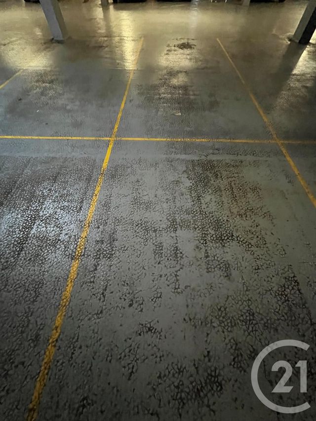 Parking &agrave; vendre - 13 m2 - Evry - 91 - ILE-DE-FRANCE