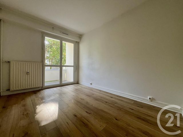 Appartement F4 à vendre - 4 pièces - 72,95 m2 - Evry - 91 - ILE-DE-FRANCE