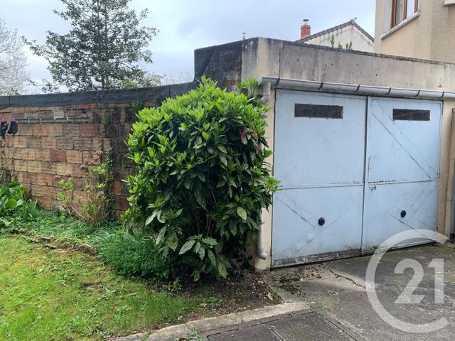 Parking à vendre - 16 m2 - Villeneuve Le Roi - 94 - ILE-DE-FRANCE