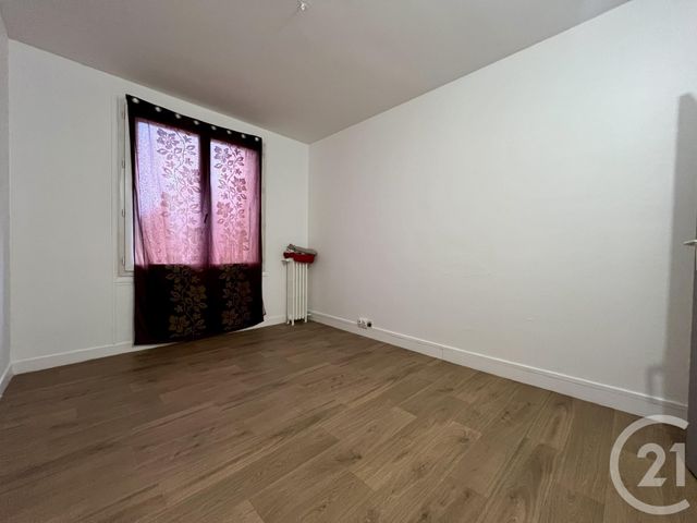 Appartement F3 à louer - 3 pièces - 64,44 m2 - Ris Orangis - 91 - ILE-DE-FRANCE