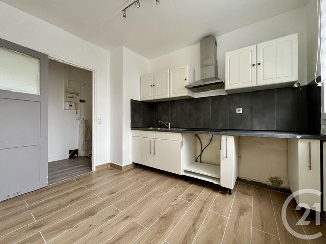 Appartement F3 à louer - 3 pièces - 64,44 m2 - Ris Orangis - 91 - ILE-DE-FRANCE