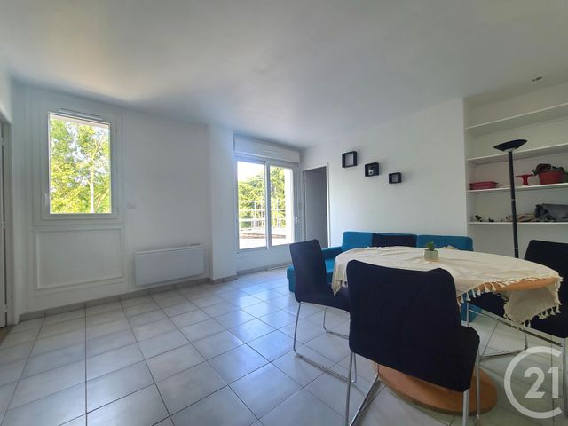 Appartement F2 à louer - 2 pièces - 40,38 m2 - Evry - 91 - ILE-DE-FRANCE
