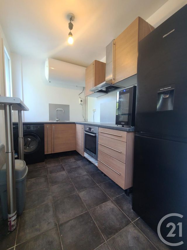 Appartement F2 à louer - 2 pièces - 40,38 m2 - Evry - 91 - ILE-DE-FRANCE