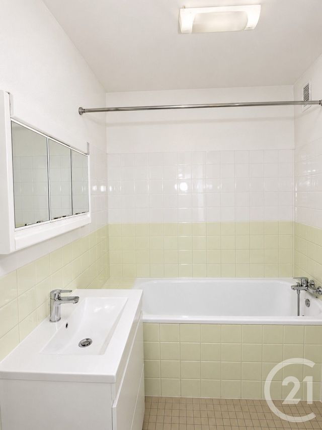 Appartement F3 &agrave; vendre - 3 pi&egrave;ces - 62,70 m2 - Evry - 91 - ILE-DE-FRANCE