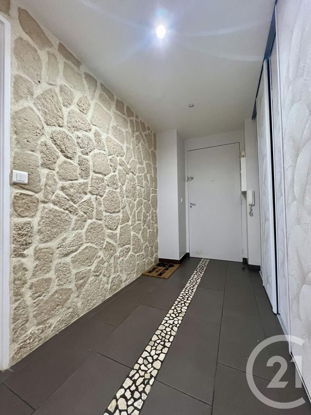 Appartement F4 &agrave; louer - 4 pi&egrave;ces - 84,30 m2 - Ris Orangis - 91 - ILE-DE-FRANCE