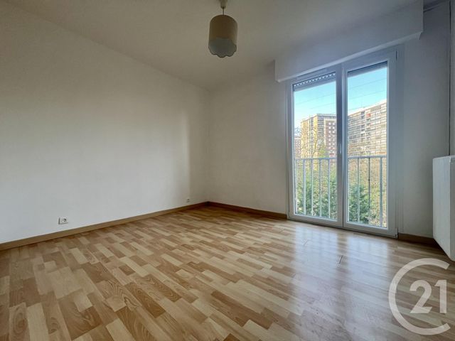 Appartement F4 &agrave; louer - 4 pi&egrave;ces - 84,30 m2 - Ris Orangis - 91 - ILE-DE-FRANCE