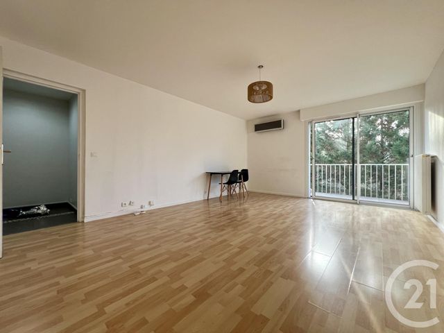 Appartement F4 &agrave; louer - 4 pi&egrave;ces - 84,30 m2 - Ris Orangis - 91 - ILE-DE-FRANCE