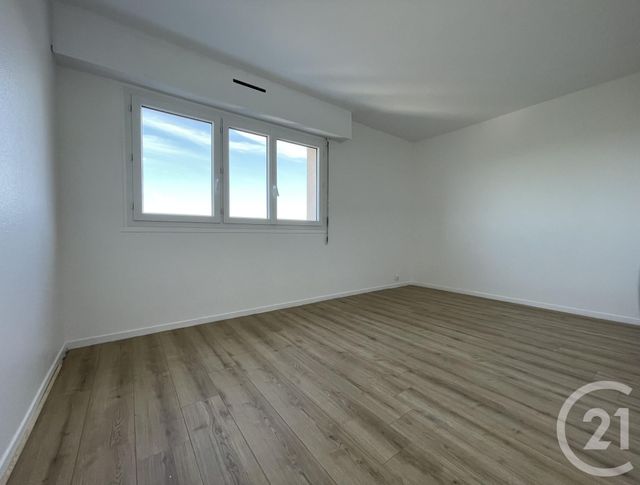 Appartement F4 &agrave; louer - 4 pi&egrave;ces - 78,50 m2 - Evry - 91 - ILE-DE-FRANCE