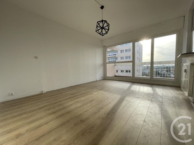 Appartement F4 &agrave; louer - 4 pi&egrave;ces - 78,50 m2 - Evry - 91 - ILE-DE-FRANCE