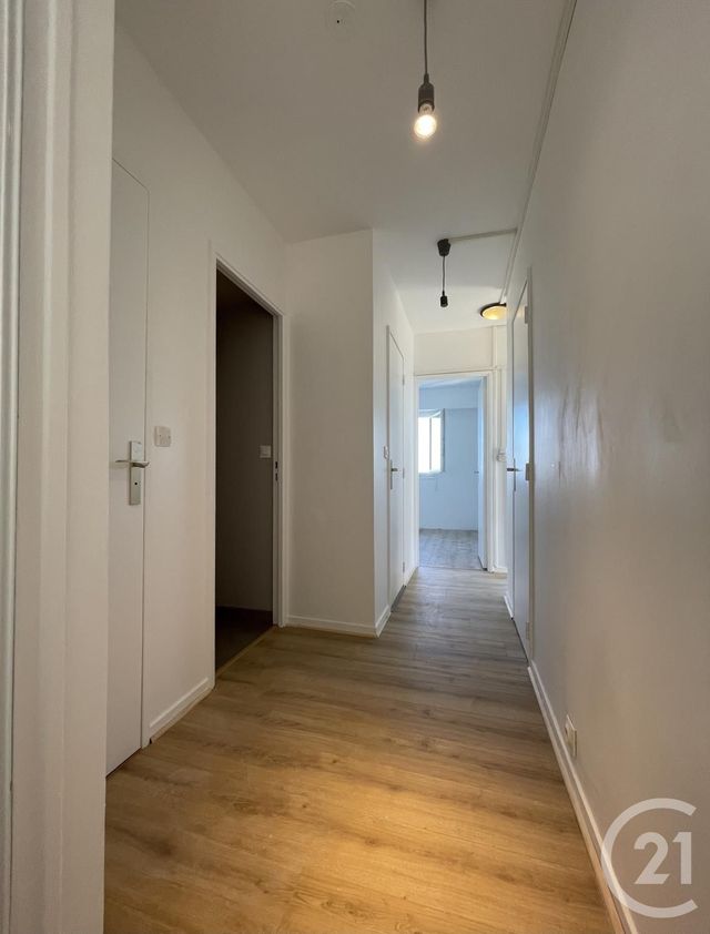 Appartement F4 &agrave; louer - 4 pi&egrave;ces - 78,50 m2 - Evry - 91 - ILE-DE-FRANCE