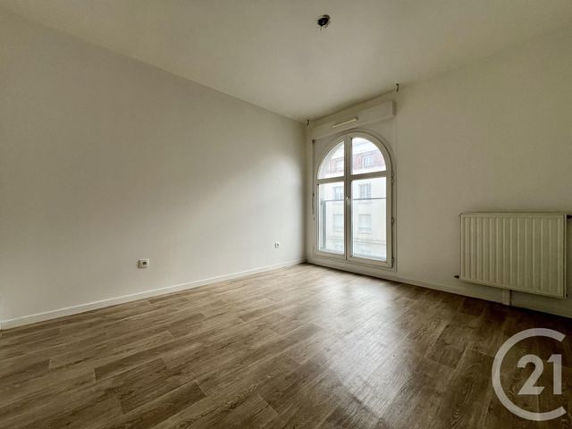 Appartement F3 &agrave; louer - 3 pi&egrave;ces - 57,33 m2 - Corbeil Essonnes - 91 - ILE-DE-FRANCE