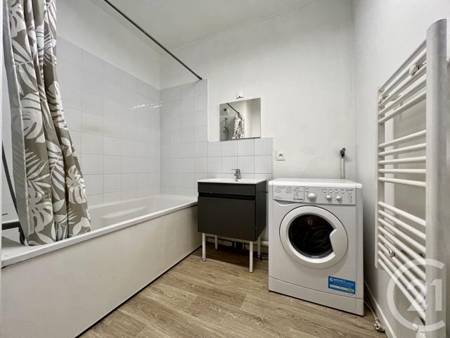 Appartement F3 &agrave; louer - 3 pi&egrave;ces - 57,33 m2 - Corbeil Essonnes - 91 - ILE-DE-FRANCE