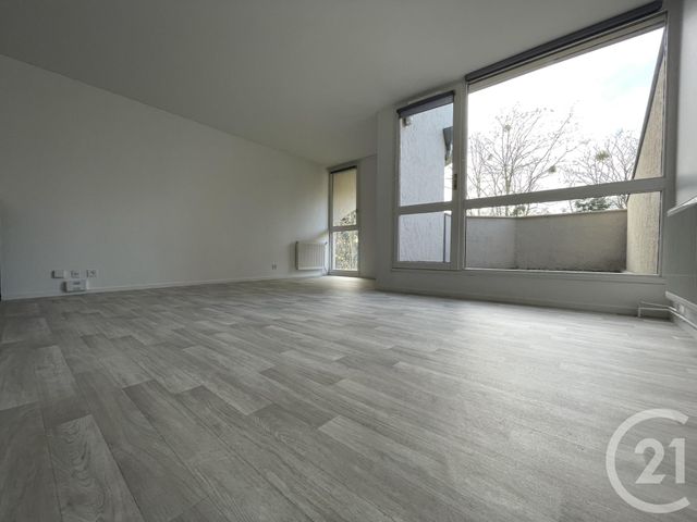 Appartement F2 bis &agrave; louer - 2 pi&egrave;ces - 58,61 m2 - Evry - 91 - ILE-DE-FRANCE