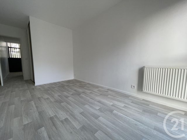 Appartement F2 bis &agrave; louer - 2 pi&egrave;ces - 58,61 m2 - Evry - 91 - ILE-DE-FRANCE