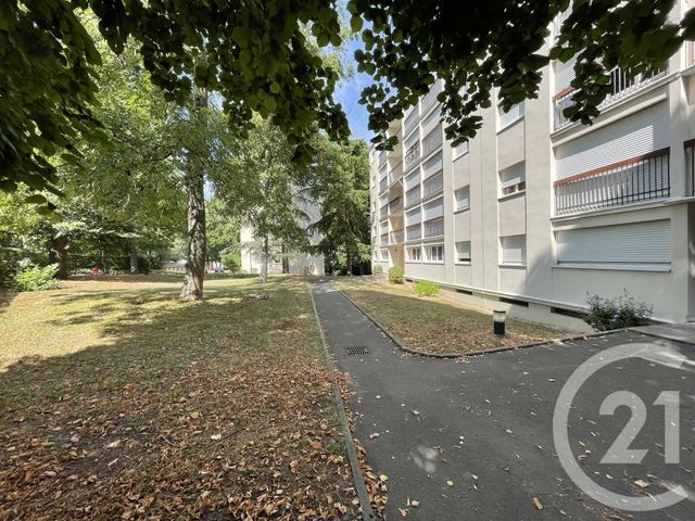 Appartement F1 &agrave; louer - 1 pi&egrave;ce - 21,59 m2 - Evry - 91 - ILE-DE-FRANCE