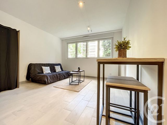 Appartement F1 &agrave; louer - 1 pi&egrave;ce - 21,59 m2 - Evry - 91 - ILE-DE-FRANCE