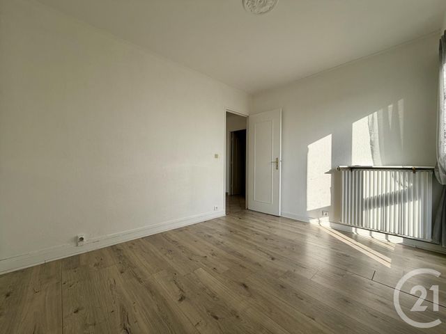 Appartement F4 &agrave; louer - 4 pi&egrave;ces - 76,26 m2 - Evry - 91 - ILE-DE-FRANCE
