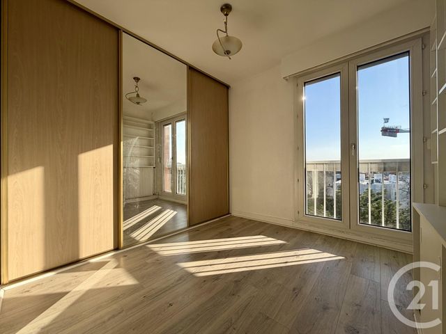 Appartement F4 &agrave; louer - 4 pi&egrave;ces - 76,26 m2 - Evry - 91 - ILE-DE-FRANCE