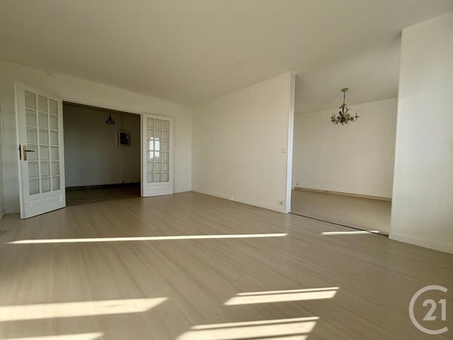 Appartement F4 &agrave; louer - 4 pi&egrave;ces - 76,26 m2 - Evry - 91 - ILE-DE-FRANCE