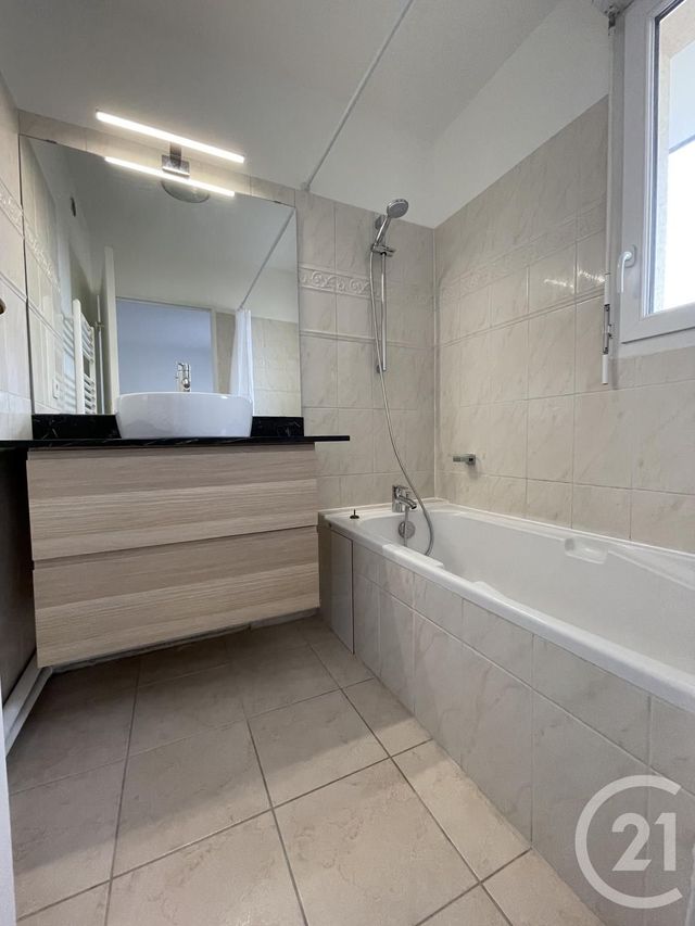 Appartement F2 &agrave; louer - 2 pi&egrave;ces - 44,30 m2 - Evry - 91 - ILE-DE-FRANCE