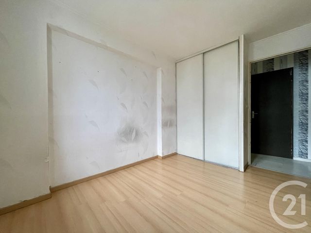 Appartement F3 &agrave; louer - 3 pi&egrave;ces - 54,86 m2 - Evry - 91 - ILE-DE-FRANCE