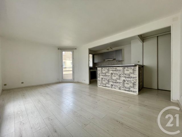 Appartement F3 &agrave; louer - 3 pi&egrave;ces - 54,86 m2 - Evry - 91 - ILE-DE-FRANCE