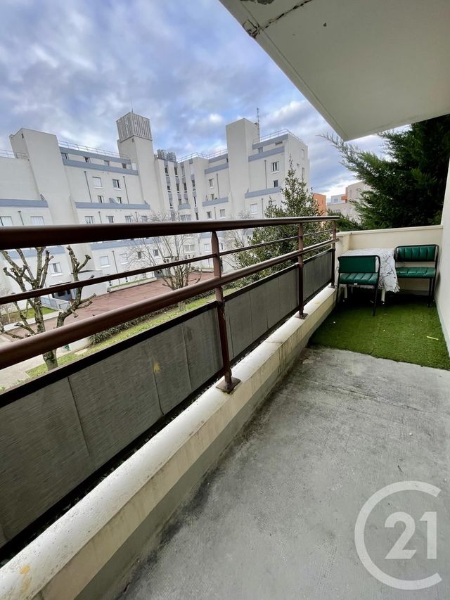 Appartement F3 &agrave; louer - 3 pi&egrave;ces - 54,86 m2 - Evry - 91 - ILE-DE-FRANCE