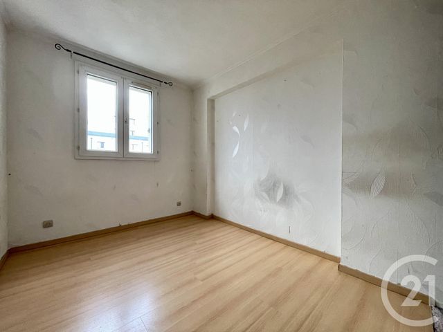 Appartement F3 &agrave; louer - 3 pi&egrave;ces - 54,86 m2 - Evry - 91 - ILE-DE-FRANCE