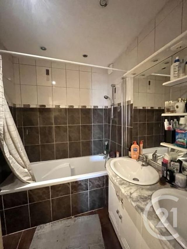 Appartement F4 &agrave; vendre - 4 pi&egrave;ces - 76,40 m2 - Evry - 91 - ILE-DE-FRANCE
