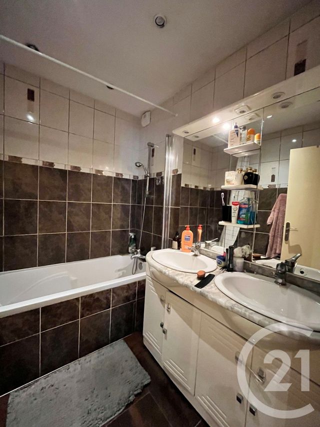 Appartement F4 &agrave; vendre - 4 pi&egrave;ces - 76,40 m2 - Evry - 91 - ILE-DE-FRANCE