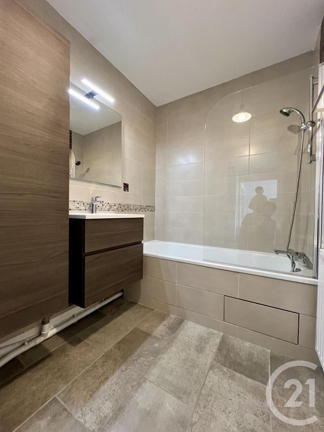 Appartement F2 &agrave; louer - 2 pi&egrave;ces - 46,99 m2 - Evry - 91 - ILE-DE-FRANCE