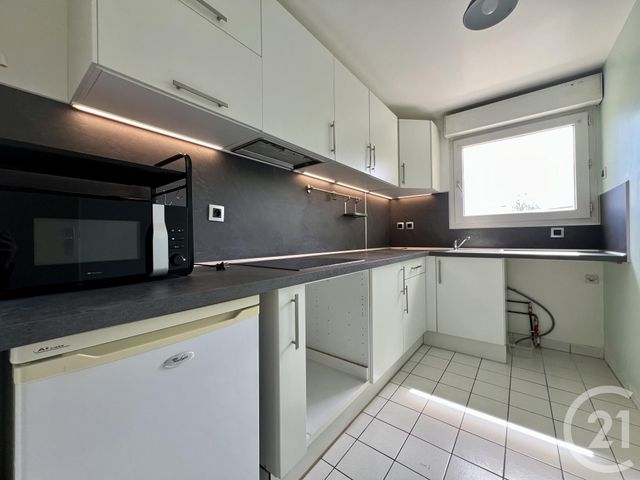 Appartement F2 &agrave; louer - 2 pi&egrave;ces - 46,99 m2 - Evry - 91 - ILE-DE-FRANCE