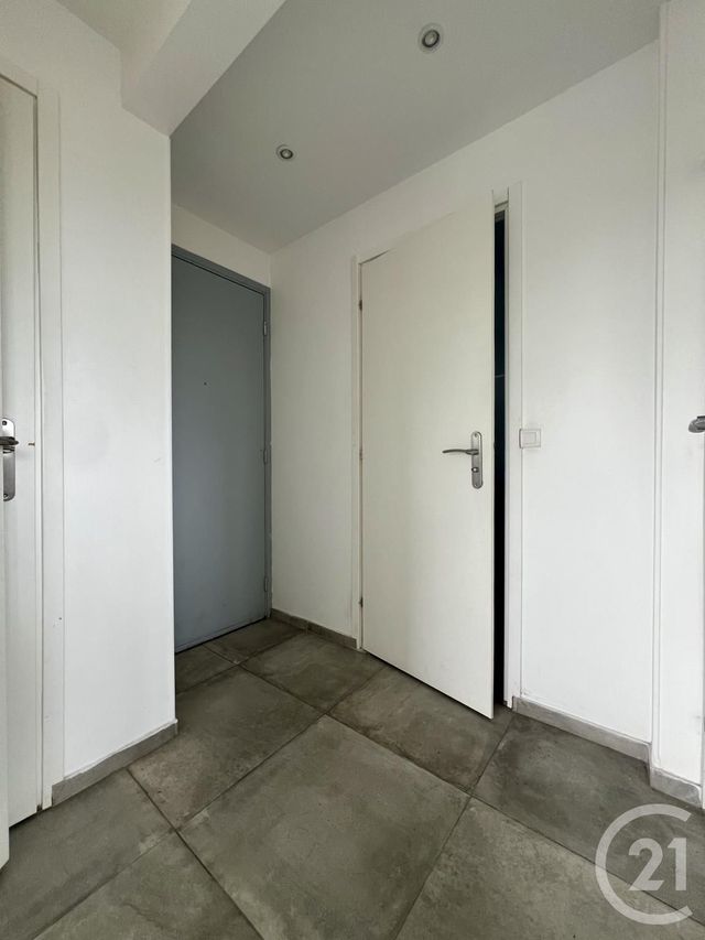Appartement F2 &agrave; louer - 2 pi&egrave;ces - 48 m2 - Combs La Ville - 77 - ILE-DE-FRANCE