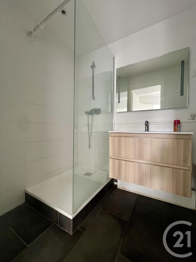 Appartement F2 &agrave; louer - 2 pi&egrave;ces - 48 m2 - Combs La Ville - 77 - ILE-DE-FRANCE